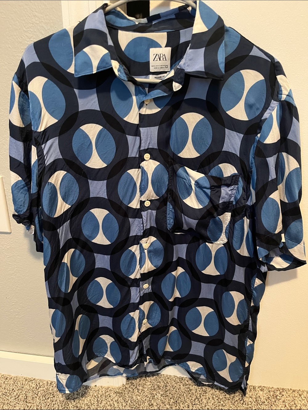 ZARA Men’s Blue, Black & White Geometric Short-Sleeve Button-Up Shirt